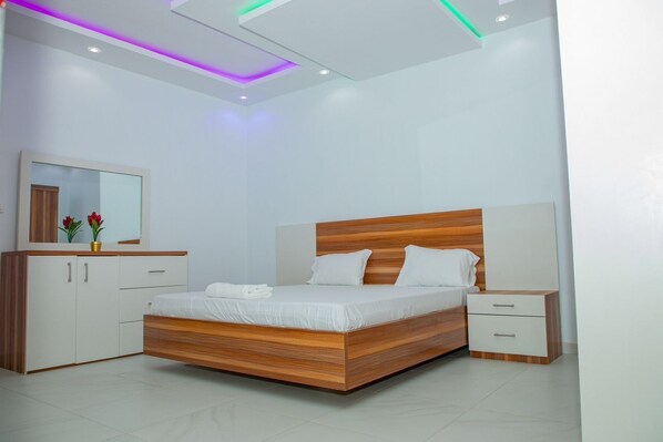 2 soverom, strykejern/-brett, wi-fi og sengetøy