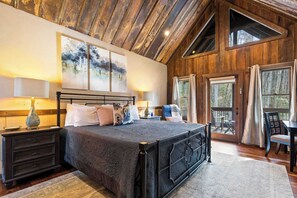 3 室のベッドルーム、アイロン / アイロン台、旅行用ベビーベッド、WiFi