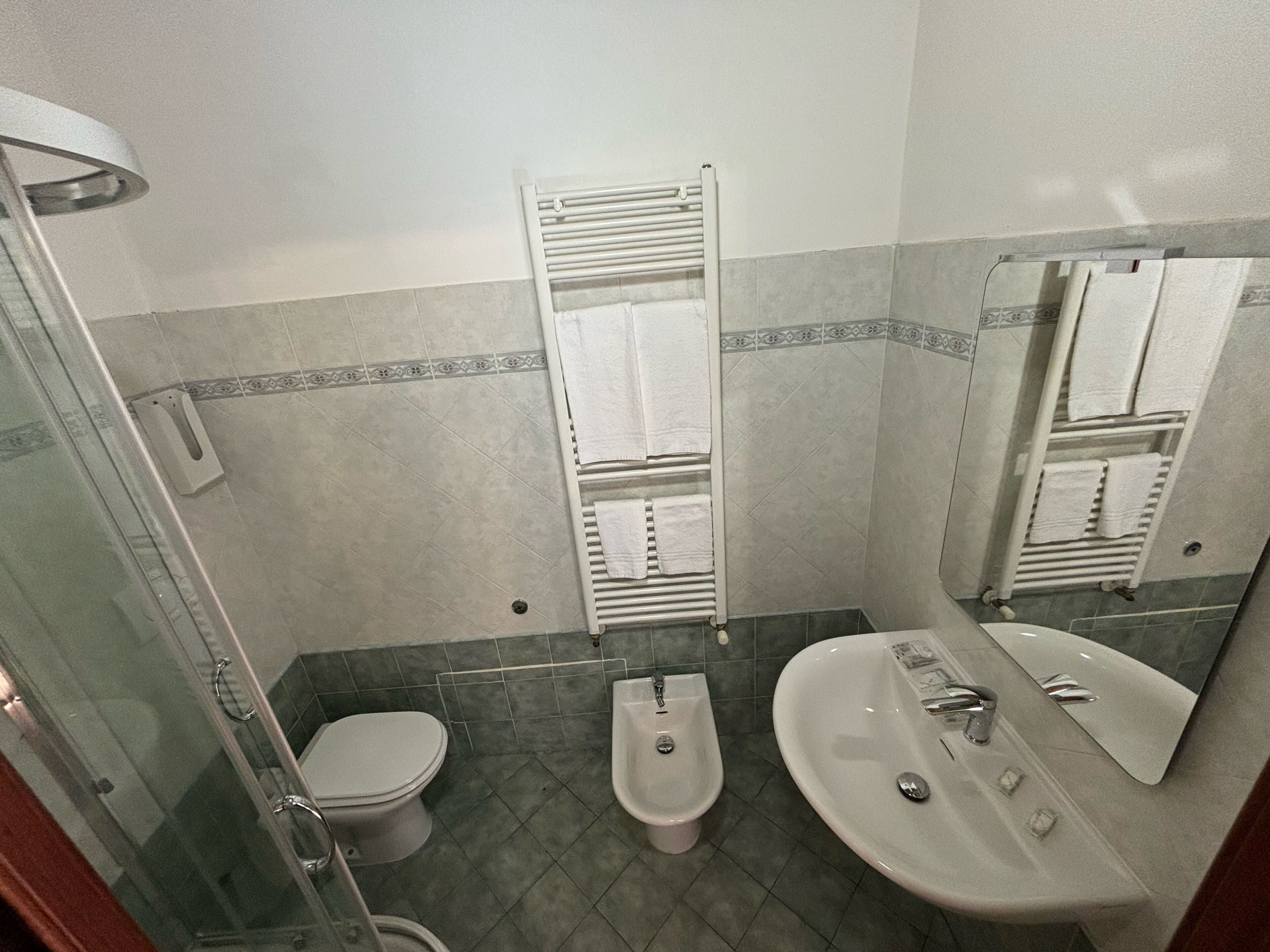 Foto - Window To The Tower