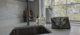 NEW! Renovated 2Br/1Ba Convenient to 9th St, NCSSM