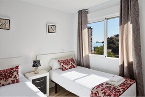 2 makuuhuonetta, Wi-Fi, vuodevaatteet