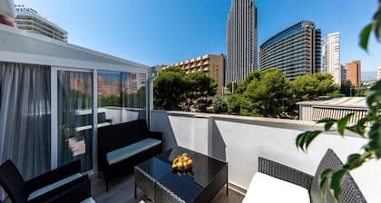 Penthouse, 3 min from the beach