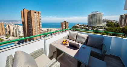 Panoramic Penthouse with Sea View