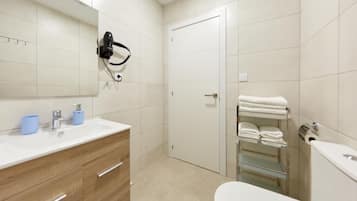 Hair dryer, towels