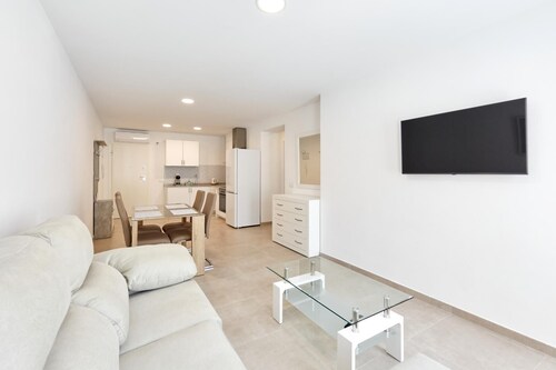 Deluxe Apartment 100 meters from the beach