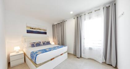 Deluxe Apartment 100 meters from the beach