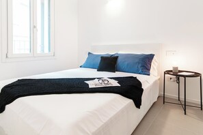 1 bedroom, iron/ironing board, free WiFi, bed sheets - Suite JOIVY Lake 11 (Como)
