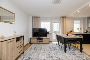 2 bedrooms, iron/ironing board, free WiFi