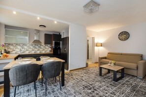 2 habitaciones, tabla de planchar con plancha y wifi gratis 
