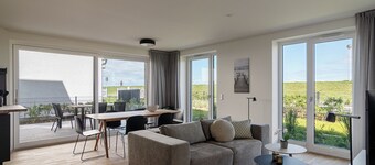 "Experience Luxury and Comfort in Our Strandlounge Holiday Apartment!"