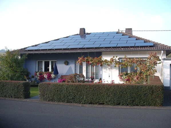 Exterior - Family Sesterheim Comfortable Holiday Residence (Üxheim)