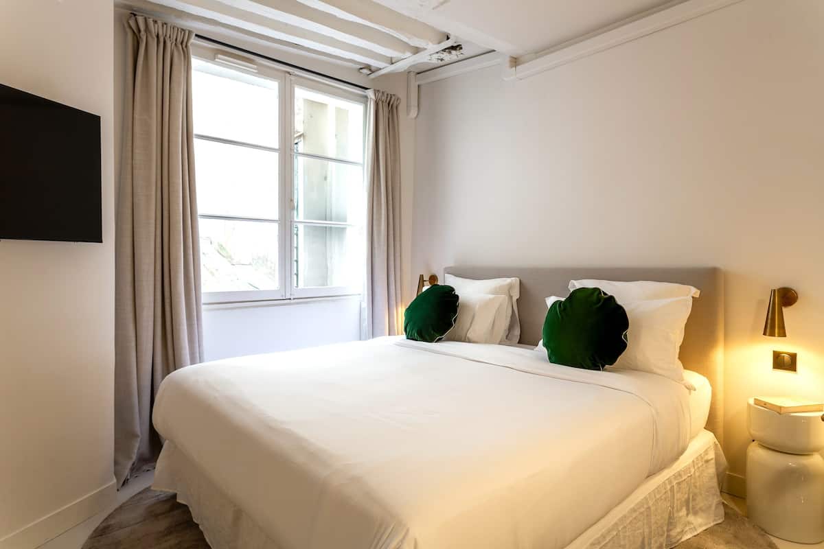 Apartamento luxo | 1 quarto, cortinas blackout, ferros/tábuas de passar roupa