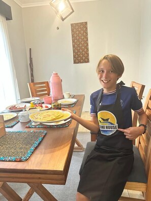 Free daily continental breakfast - Mtoni Home Stay (Moshi)