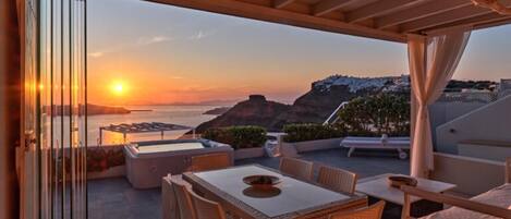 Villa | Outdoor dining