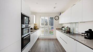 Apartamento, 3 quartos, sacada | Parte interna