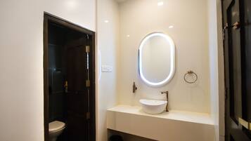 Luxury Double Room | Bathroom