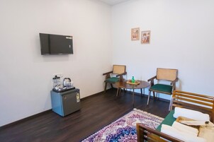 Luxury Double Room | Free WiFi