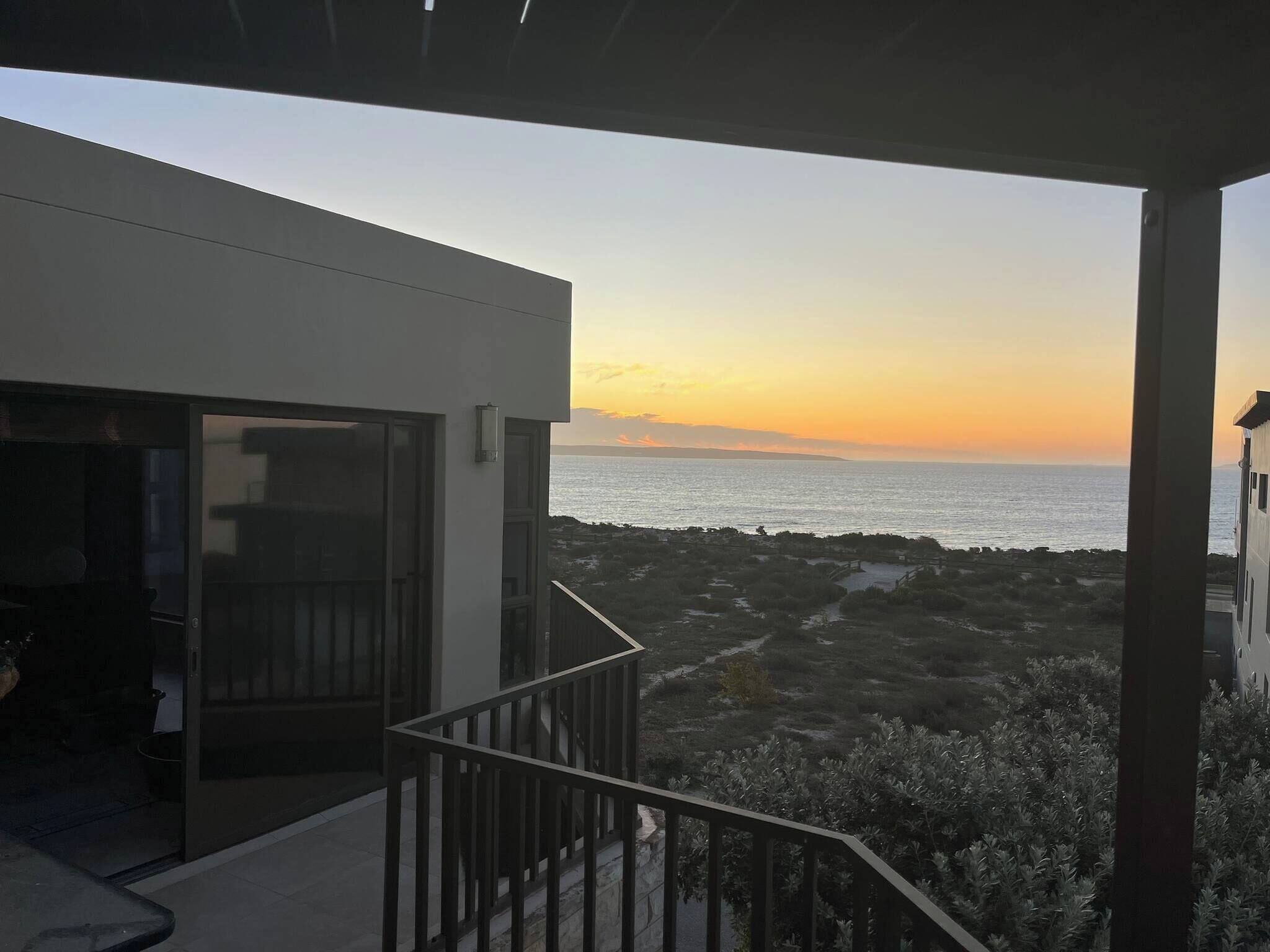 Maison, 3 chambres, fumeurs, piscine privée | Balcon