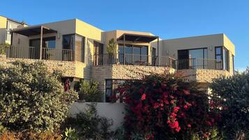House, 3 Bedrooms, Smoking, Private Pool | Exterior