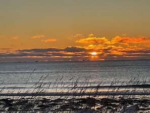 Solsenger og strandhåndklær