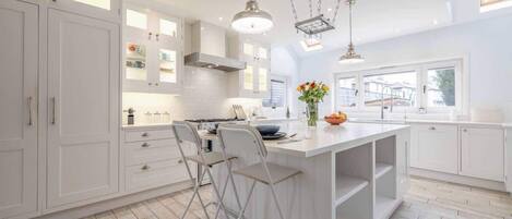 Oven, stovetop, dishwasher, high chair