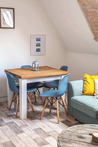 Time and Tide -Central, convenient, charming