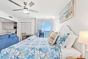 Studiosvit - 1 kingsize-säng med bäddsoffa - balkong - havsutsikt (Long Beach Resort 4-1107E) | 1 sovrum, individuell inredning och unika möbler