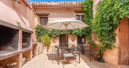Country House 'La Casica Del Sol' with Private Terrace and Wi-Fi