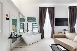 行政复式房 | 私人 SPA 浴缸
