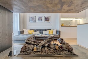 Deluxe Studio Suite, Balcony, City View | In-room safe, free WiFi - Romanca Deluxe Studio - City View (Split)