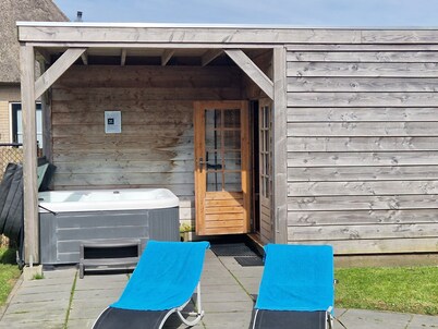 Luxury Holiday Home With Spa and Sauna