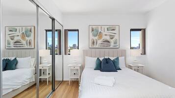 1 habitación, escritorio, tabla de planchar con plancha y wifi gratis