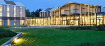 Pałac i Folwark Łochów