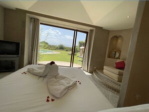 Villa - Superb Villa With 2 Private Pools Hammam and Tennis Court (Aghouatim)