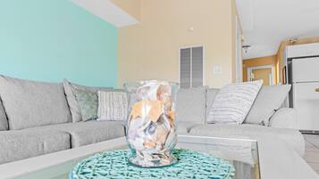Smart TV y chimenea