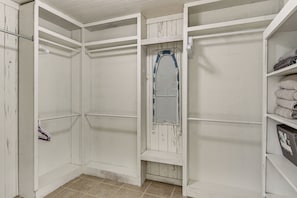 單棟房屋 (3 Bedrooms) | 內部