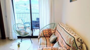 Una Smart TV, libros