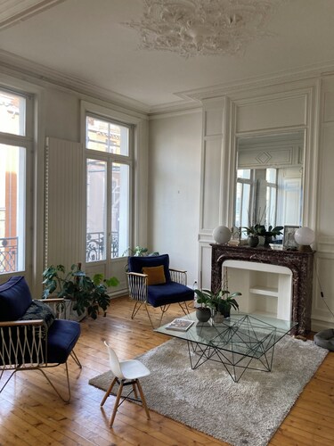 Grand bel appartement idéalement situé dans le centre