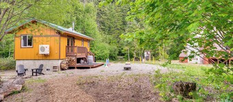 Cle Elum Cabin on the Yakima River!