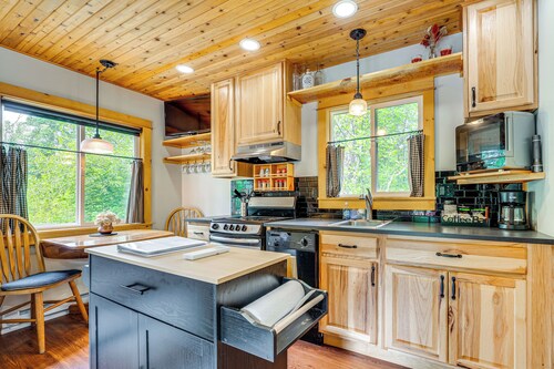 Cle Elum Cabin on the Yakima River!