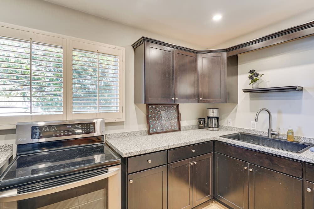 Private Oro Valley Home w/ 130 Mi Bike Path Nearby - Casas Adobes, AZ