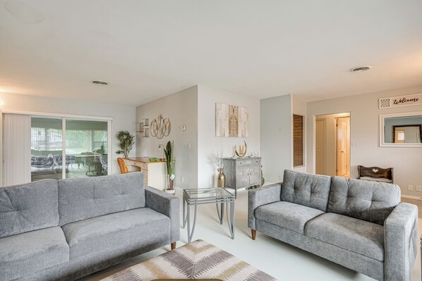 House (3 Bedrooms) | Front of property - 4 Mi to Legoland: Poolside Paradise! (Winter Haven)