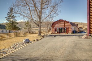 House (1 Bedroom) | Interior - 2 Mi to Main Street: Mtn-view Escape in Lander! (Lander)