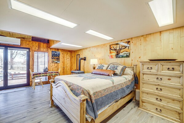 المنشأة من الداخل