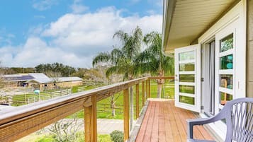 Apartment (2 Bedrooms) | Front of property