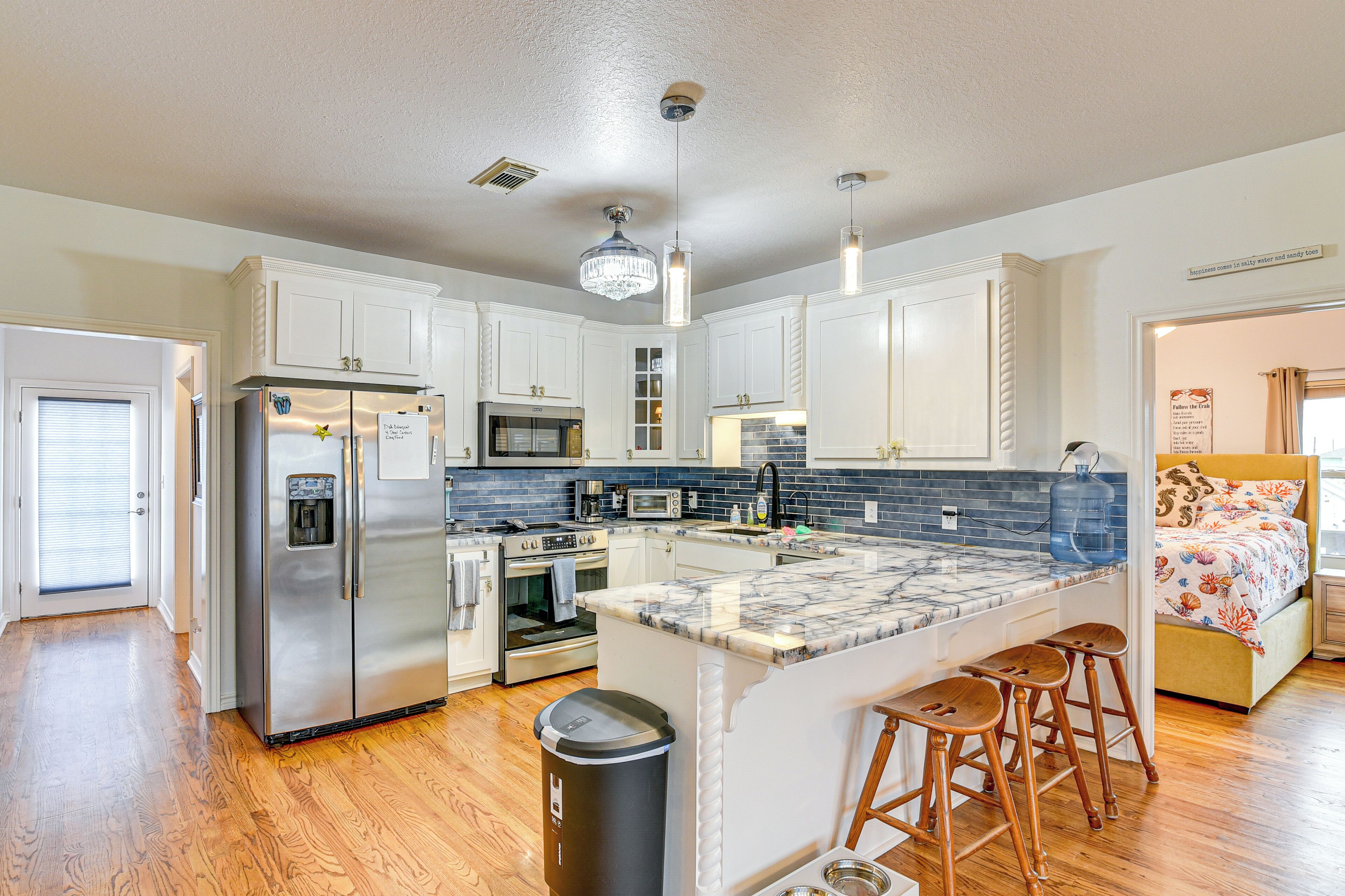 المنشأة من الداخل