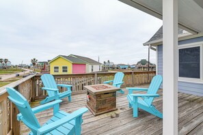 House (4 Bedrooms) | Interior - Near Surfside Jetty County Park: Home w/ Deck! (Freeport)