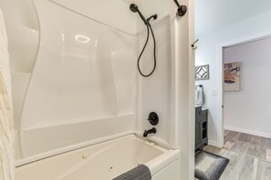 Hus (3 Bedrooms) | Innvendig