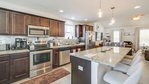 House (3 Bedrooms) | Interior - 1 Mi to Colonial Beach Boardwalk: Home w/ Fire Pit (Colonial Beach)