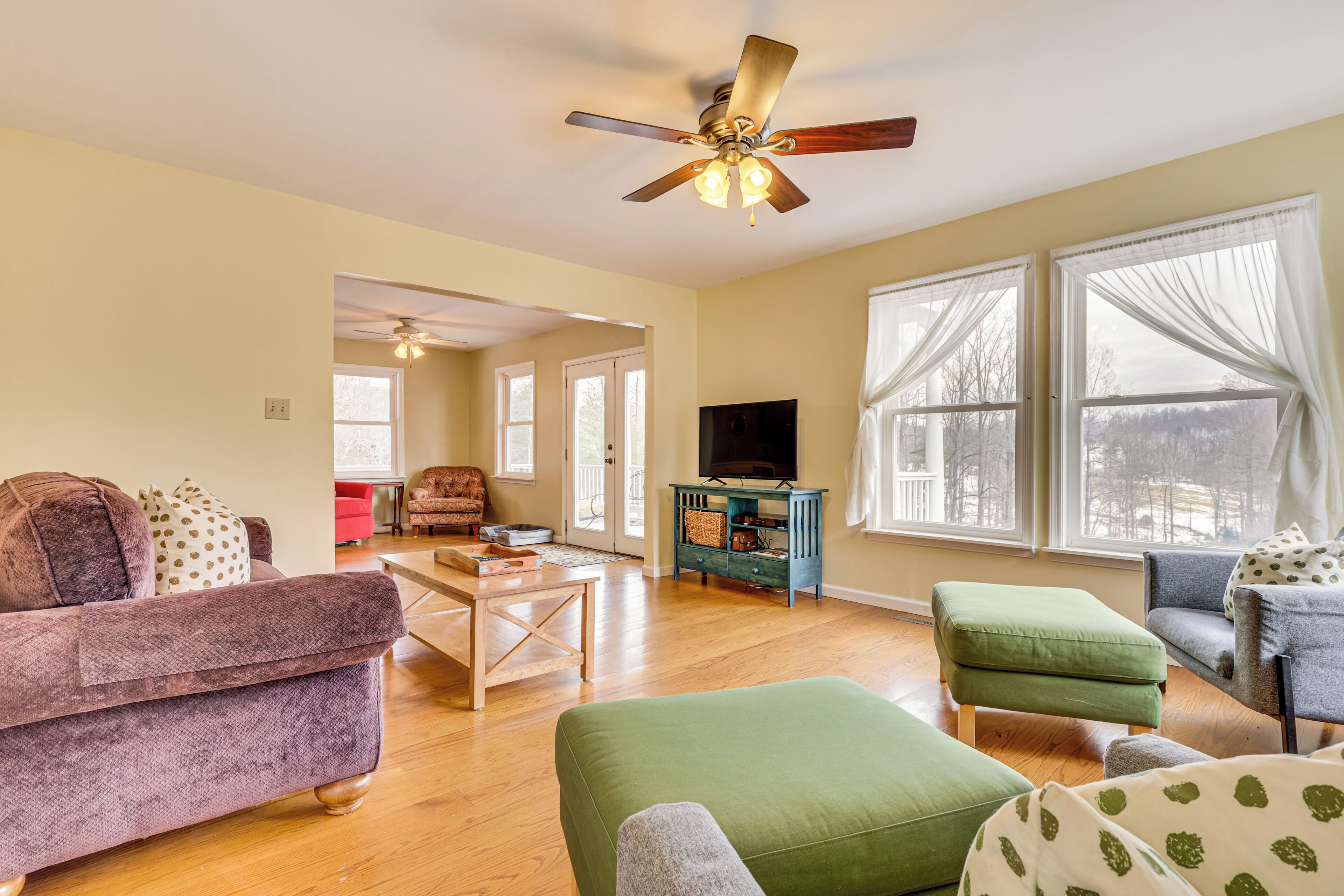 المنشأة من الداخل